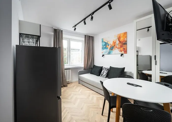 Sluzew 405a By Bookinghost